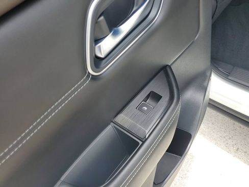 Certified 2023 Nissan Rogue Platinum w/ Platinum Premium Package FWD image 19