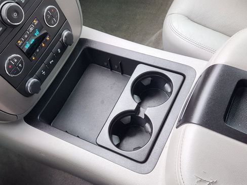 Used 2014 GMC Yukon SLT w/ Texas Edition image 19