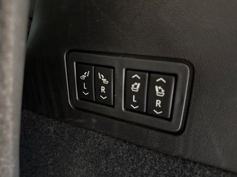 Used 2024 Cadillac XT6 Sport image 25