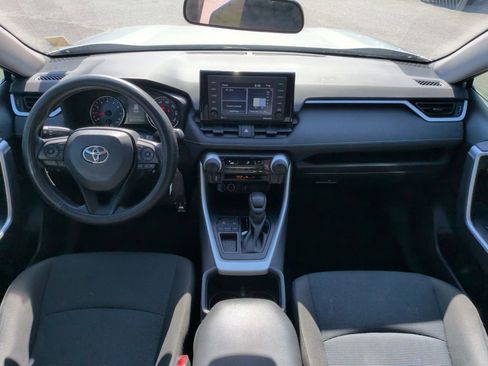 Used 2022 Toyota RAV4 LE FWD image 25