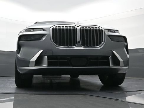 Used 2026 BMW X7 xDrive40i AWD/4WD image 24