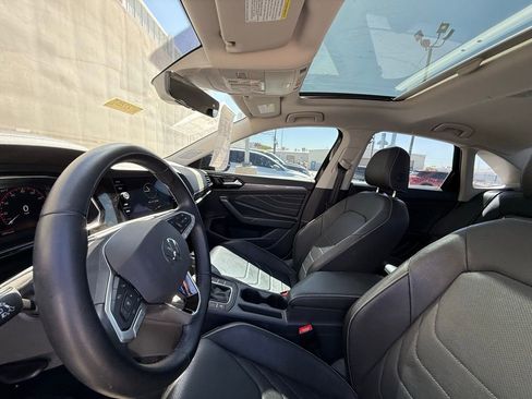 Used 2024 Volkswagen Jetta SEL FWD image 14