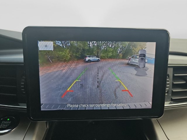 Used 2020 Ford Explorer XLT w/ Equipment Group 202A RWD image 28