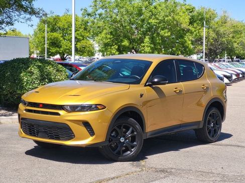 Used 2024 Dodge Hornet GT w/ GT Blacktop Package AWD/4WD image 2