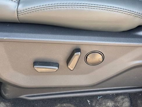 New 2026 Ford Expedition Active image 13