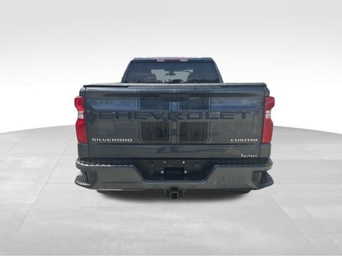 Used 2022 Chevrolet Silverado 1500 Custom w/ Safety Confidence Package image 32