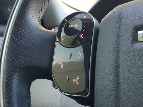 Used 2020 Land Rover Range Rover Velar R-Dynamic S image 25