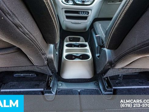 Used 2023 Chrysler Voyager LX FWD image 31