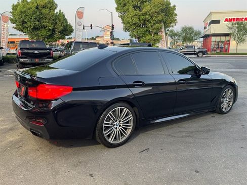 Used 2019 BMW M550i xDrive w/ Premium Package 2 AWD/4WD image 2