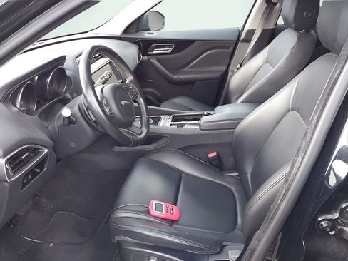 Used 2020 Jaguar F-PACE Premium AWD/4WD image 5