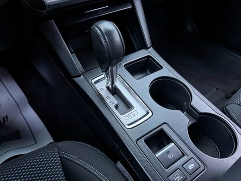 Used 2018 Subaru Outback 2.5i Premium image 24