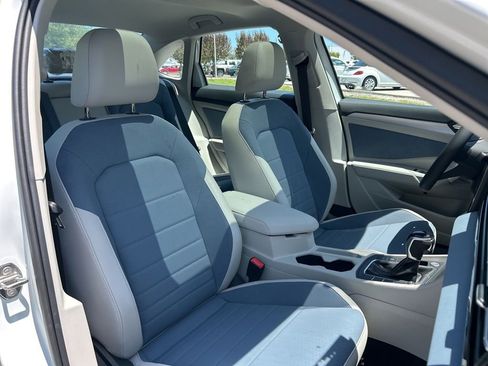 New 2026 Volkswagen Jetta SE FWD image 46