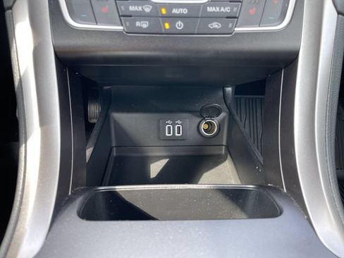 Certified 2020 Ford Fusion SE AWD/4WD image 41