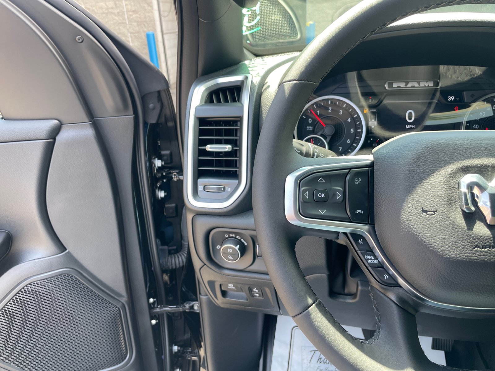 New 2026 RAM 1500 Big Horn AWD/4WD image 15