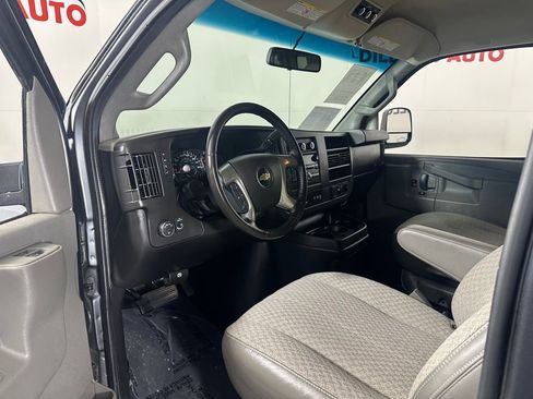 Used 2017 Chevrolet Express 2500 LS RWD image 15