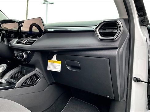 New 2026 Chevrolet TrailBlazer LT w/ Convenience Package FWD image 26