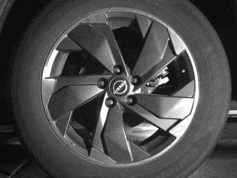 Used 2025 Nissan Rogue SV image 14