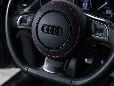 Used 2011 Audi R8 V10 AWD/4WD image 47