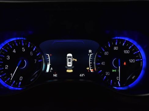 New 2026 Chrysler Voyager LX image 13