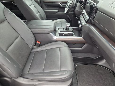 Used 2023 GMC Sierra 1500 SLT RWD image 12