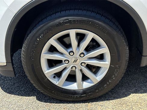 Used 2020 Dodge Durango SXT AWD/4WD image 12