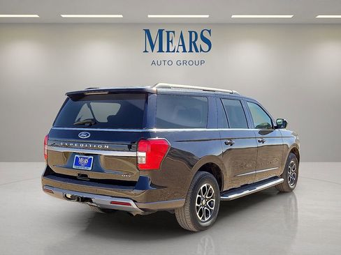 Used 2022 Ford Expedition Max XLT image 5