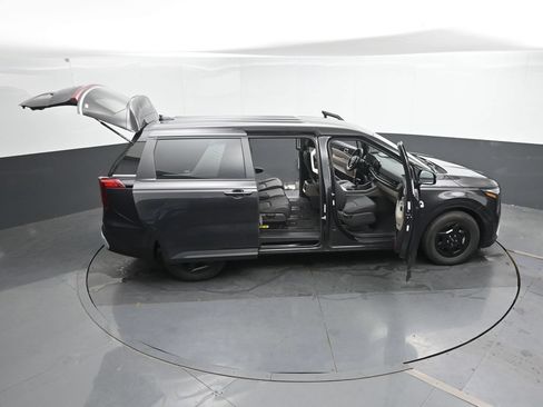 Used 2026 Kia Carnival FWD image 49