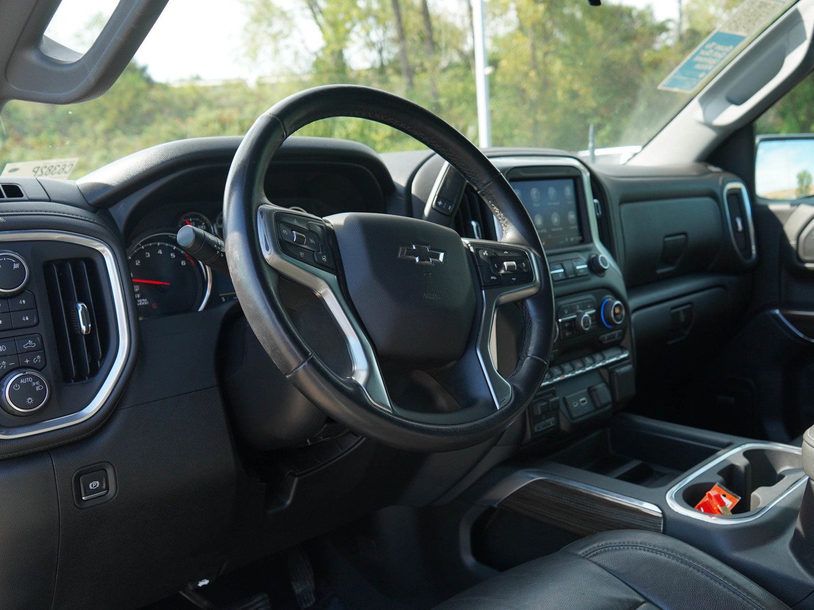 Used 2019 Chevrolet Silverado 1500 LT Trail Boss AWD/4WD image 25