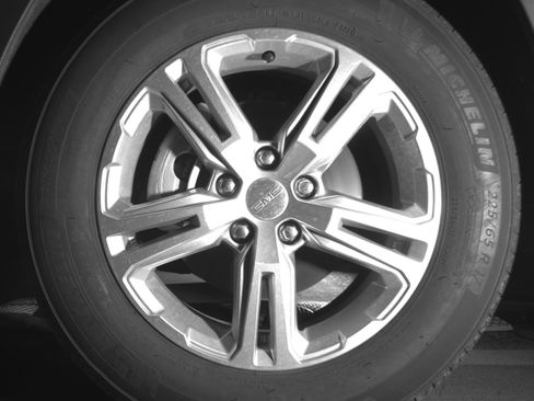 Used 2024 GMC Terrain SLE image 17