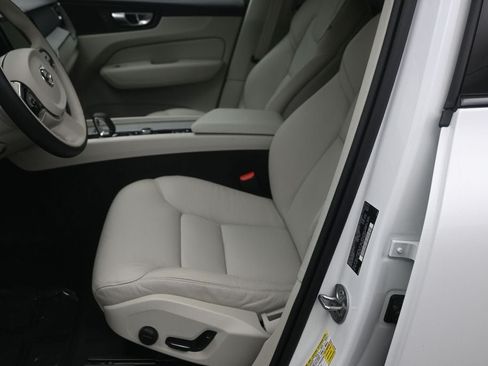 Used 2024 Volvo XC60 B5 Plus w/ Protection Package Premier AWD/4WD image 15