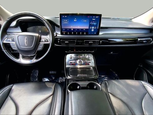 Used 2023 Lincoln Nautilus Reserve AWD/4WD image 14