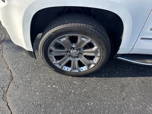 Used 2017 GMC Yukon Denali w/ Open Road Package image 9