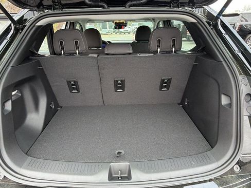 New 2027 Chevrolet Bolt LT w/ Comfort Package FWD image 10