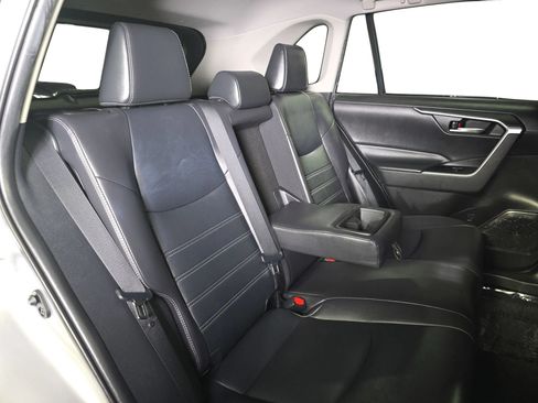 Used 2022 Toyota RAV4 XLE Premium FWD image 12