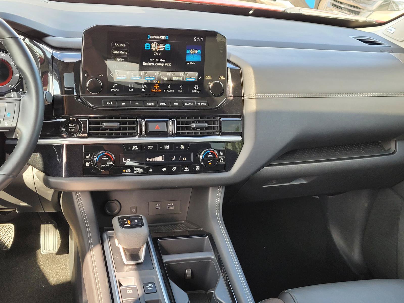 Used 2025 Nissan Pathfinder Platinum w/ Cargo Package FWD image 12