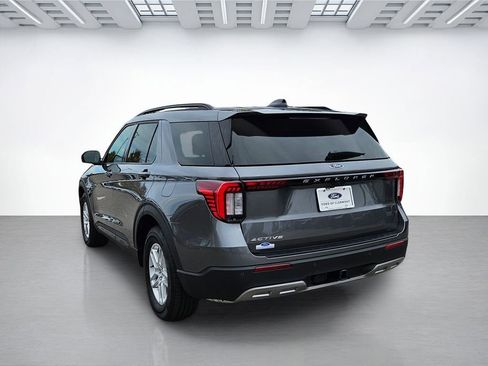 New 2026 Ford Explorer Active w/ Active Comfort Package image 7