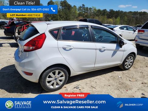 Used 2013 Ford Fiesta SE FWD image 4