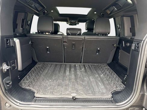 Used 2023 Land Rover Defender 110 Carpathian Edition image 28