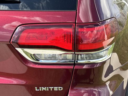 Used 2021 Jeep Grand Cherokee Limited w/ Trailer Tow Group IV AWD/4WD image 11