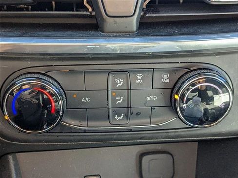 Used 2024 Buick Encore GX Preferred image 17