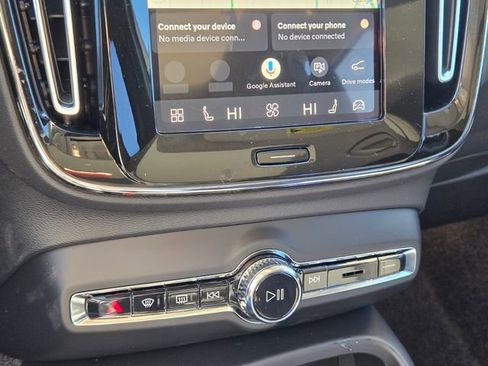 New 2026 Volvo XC40 B5 Core image 19