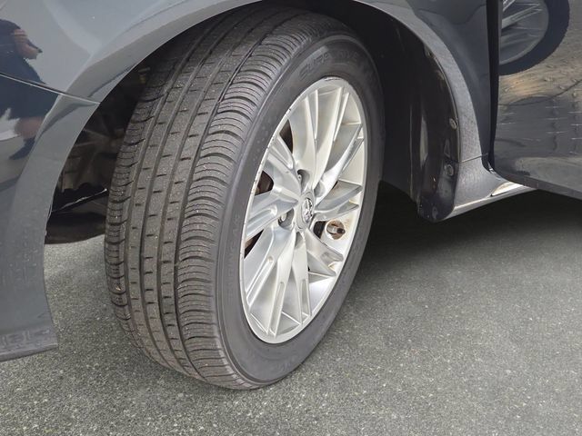 Used 2014 Toyota Camry LE FWD image 31