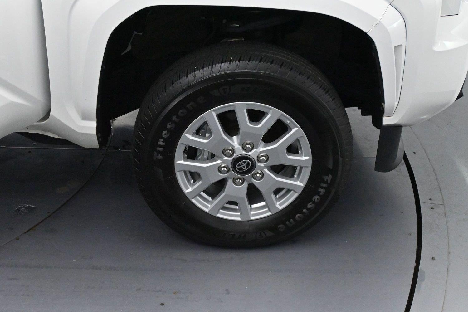 Used 2024 Toyota Tacoma SR AWD/4WD image 33