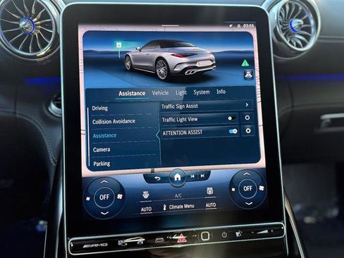 Used 2022 Mercedes-Benz SL 63 AMG AMG SL 63 image 41