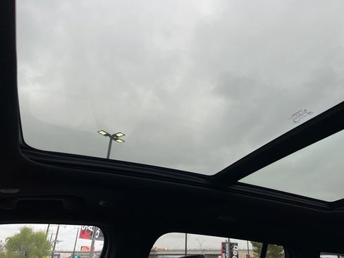 Used 2022 Jeep Grand Cherokee Overland image 55