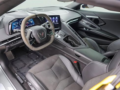 Certified 2023 Chevrolet Corvette Stingray Preferred Conv w/ Z51 Performance Package image 13