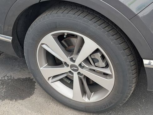 Used 2021 Genesis GV80 3.5T Advanced + w/ Cargo Package image 13