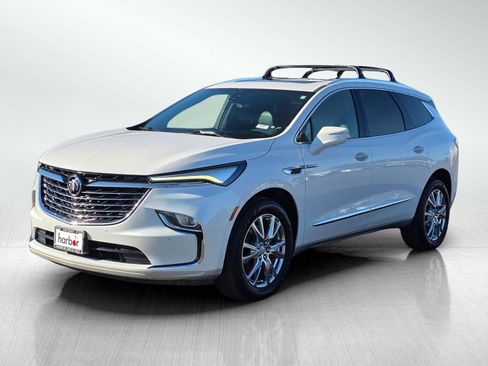 Used 2023 Buick Enclave Premium w/ Experience Buick Package image 3
