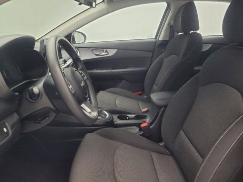 Used 2023 Kia Forte LXS image 17