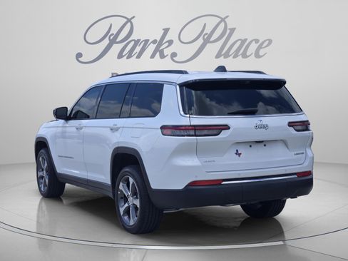 Used 2025 Jeep Grand Cherokee L Limited w/ Luxury Tech Group II AWD/4WD image 3